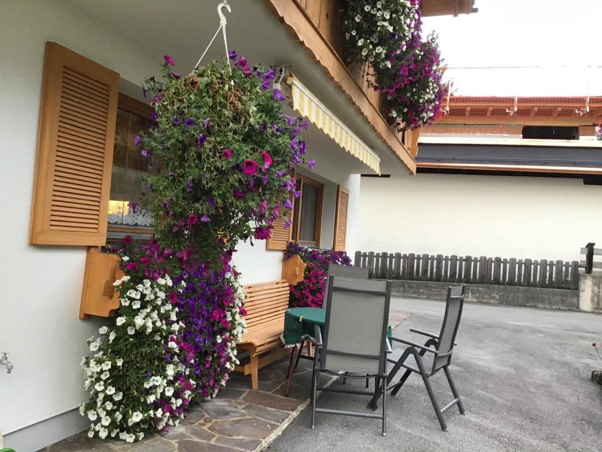 Gaestehaus Wanker Ehrwald Exteriör bild