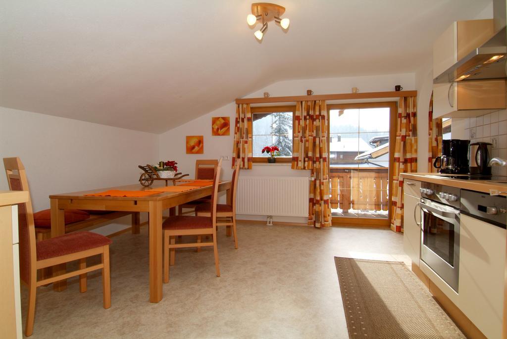 Gaestehaus Wanker Ehrwald Rum bild