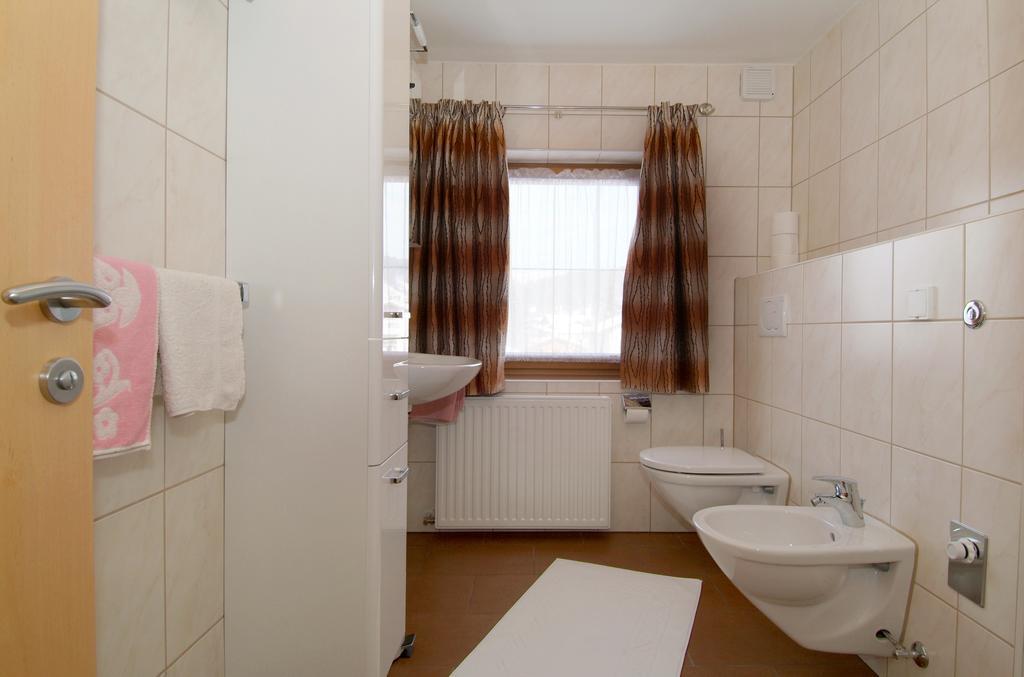 Gaestehaus Wanker Ehrwald Rum bild