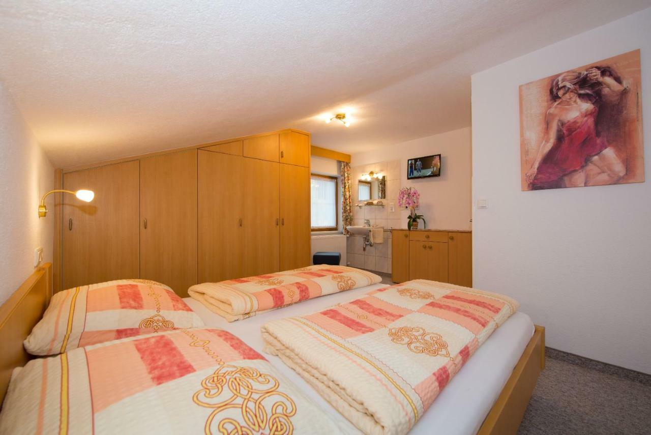 Gaestehaus Wanker Ehrwald Exteriör bild